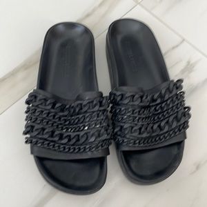 Kendall & Kylie Slides, Size 6.5, Black
